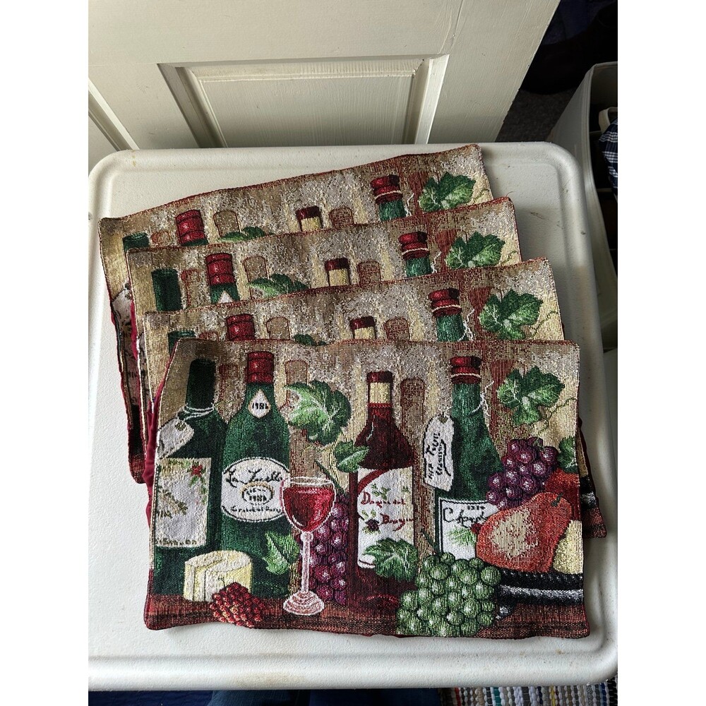 Set of 4 Vibrant Wine Cheese Grapes Motif Grapevine Winery Tapestry Placemats